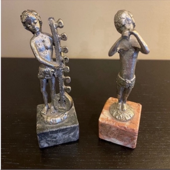 Pewter Set of 2 Vintage Musical Children on
Marble Base. - Picture 7 of 14